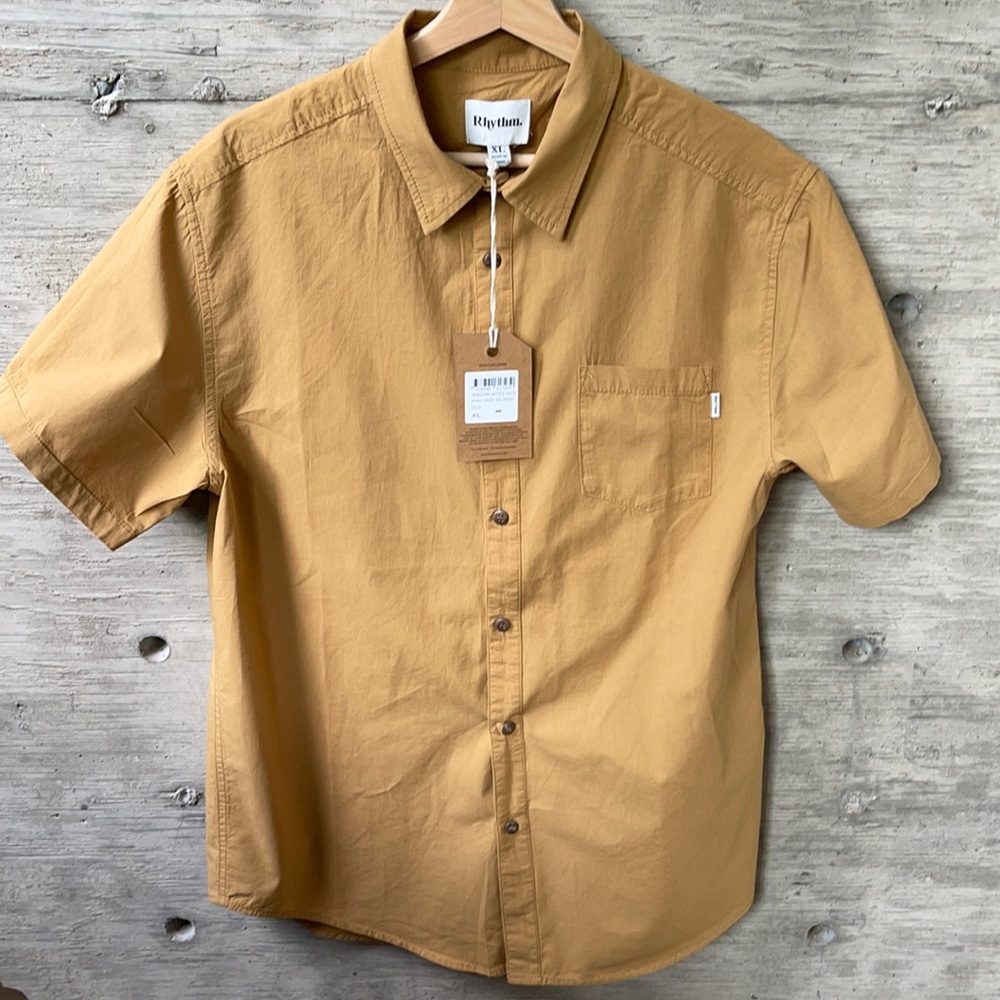 NWT Gold Rhythm. Apartment SS Shirt XL